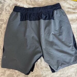 Lululemon Lined Namaste At The Beach Shorts Mens L